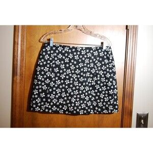 Herman Geist Skort (Skirt w Shorts Underneath) Black w Flowers Womans 8